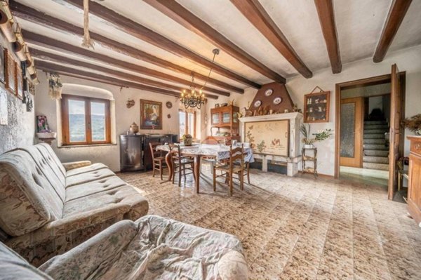 appartamento in vendita a Montecchia di Crosara