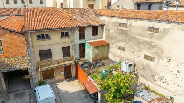 appartamento in vendita a Montecchia di Crosara