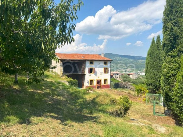 appartamento in vendita a Montecchia di Crosara