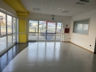 ufficio in vendita a Monteforte d'Alpone in zona Costalunga