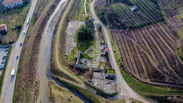 casa indipendente in vendita a Monteforte d'Alpone in zona Costalunga