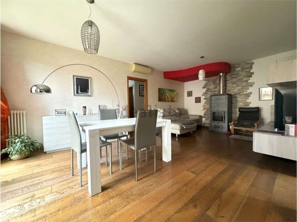 casa indipendente in vendita a Monteforte d'Alpone in zona Costalunga