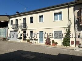casa semindipendente in vendita a Monteforte d'Alpone in zona Brognoligo