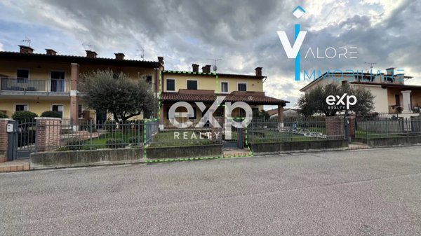 casa indipendente in vendita a Monteforte d'Alpone in zona Costalunga