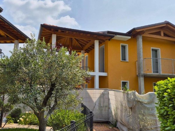 appartamento in vendita a Monteforte d'Alpone in zona Brognoligo