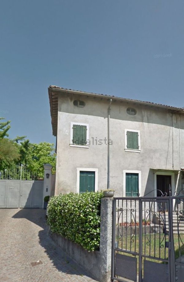 appartamento in vendita a Monteforte d'Alpone in zona Costalunga