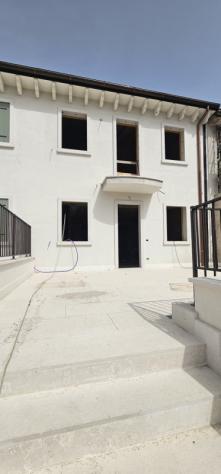casa indipendente in vendita a Monteforte d'Alpone