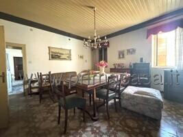 casale in vendita a Monteforte d'Alpone in zona Brognoligo