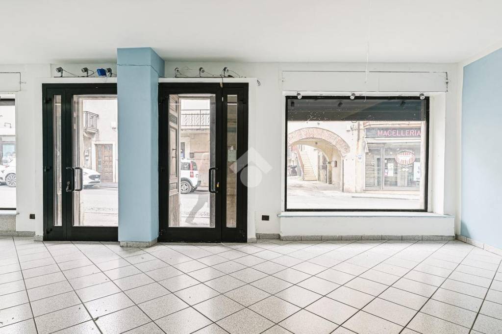 negozio in vendita a Monteforte d'Alpone