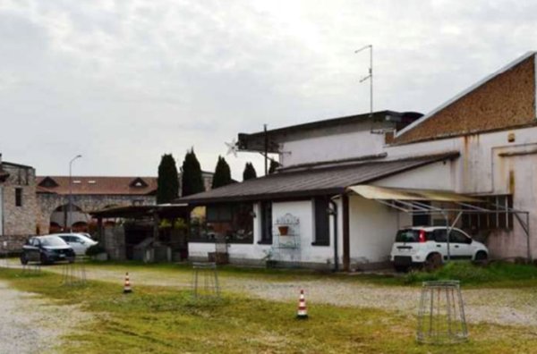 capannone in vendita a Monteforte d'Alpone