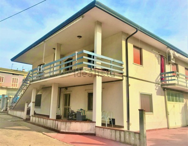 casa indipendente in vendita a Monteforte d'Alpone