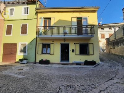 casa indipendente in vendita a Monteforte d'Alpone