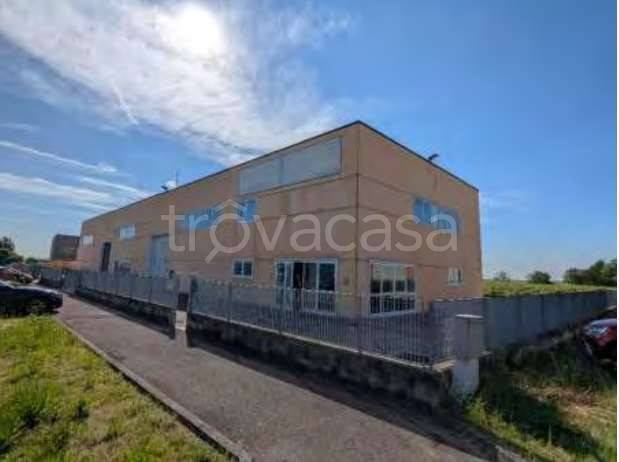 locale commerciale in vendita a Monteforte d'Alpone