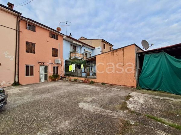 appartamento in vendita a Monteforte d'Alpone