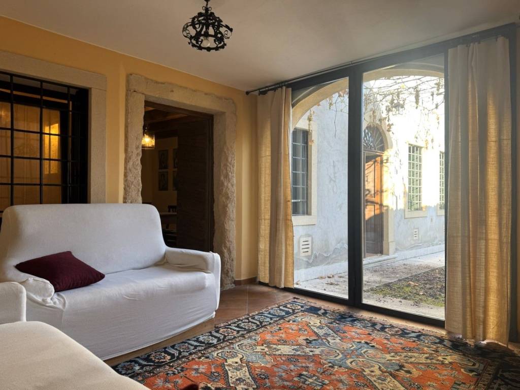 casale in vendita a Monteforte d'Alpone in zona Costalunga