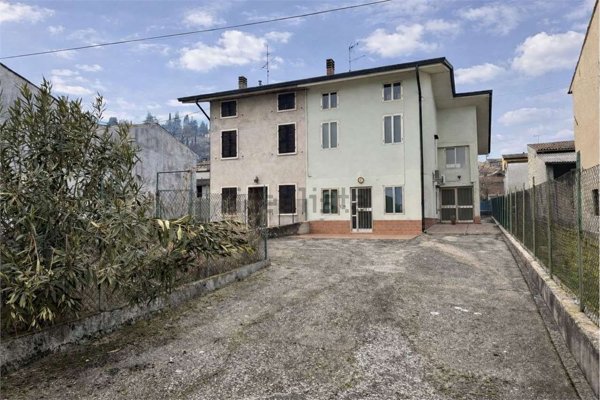 appartamento in vendita a Monteforte d'Alpone