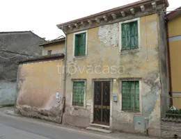 appartamento in vendita a Monteforte d'Alpone in zona Brognoligo