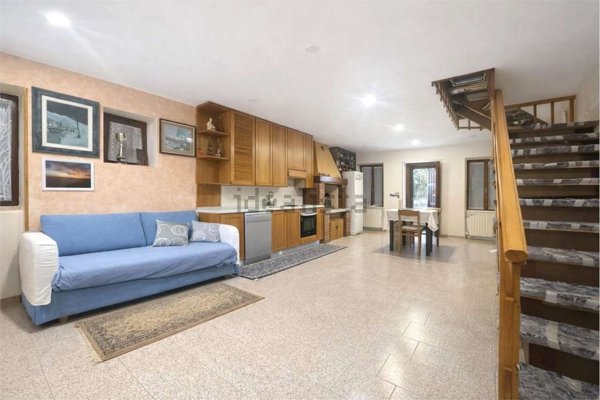 casa indipendente in vendita a Monteforte d'Alpone