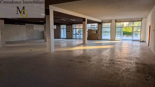 locale di sgombero in vendita a Monteforte d'Alpone in zona Brognoligo