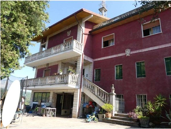 locale di sgombero in vendita a Monteforte d'Alpone