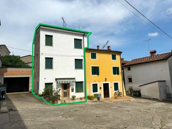 appartamento in vendita a Monteforte d'Alpone