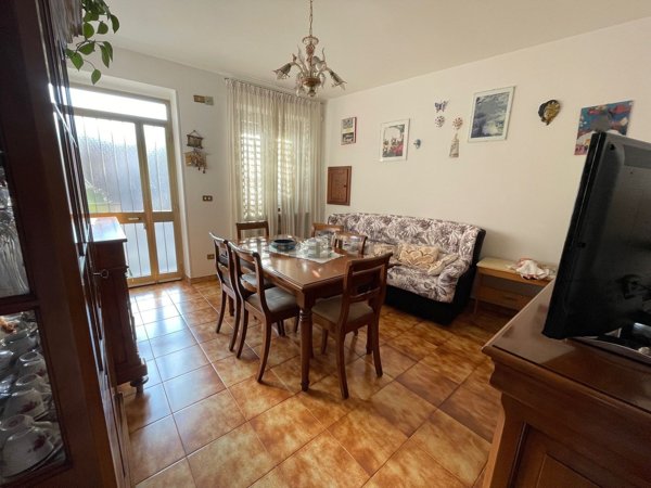 casa indipendente in vendita a Monteforte d'Alpone