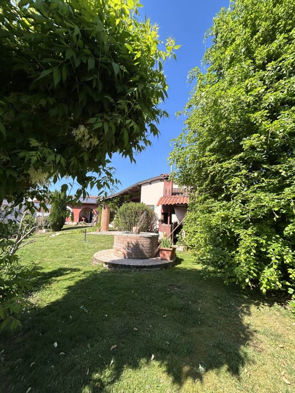 casa indipendente in vendita a Monteforte d'Alpone in zona Costalunga