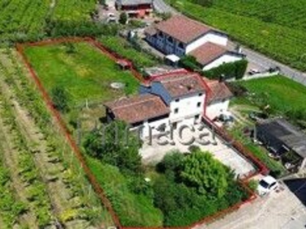casa indipendente in vendita a Monteforte d'Alpone in zona Brognoligo