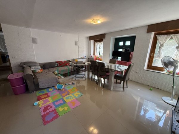 casa indipendente in vendita a Monteforte d'Alpone in zona Costalunga