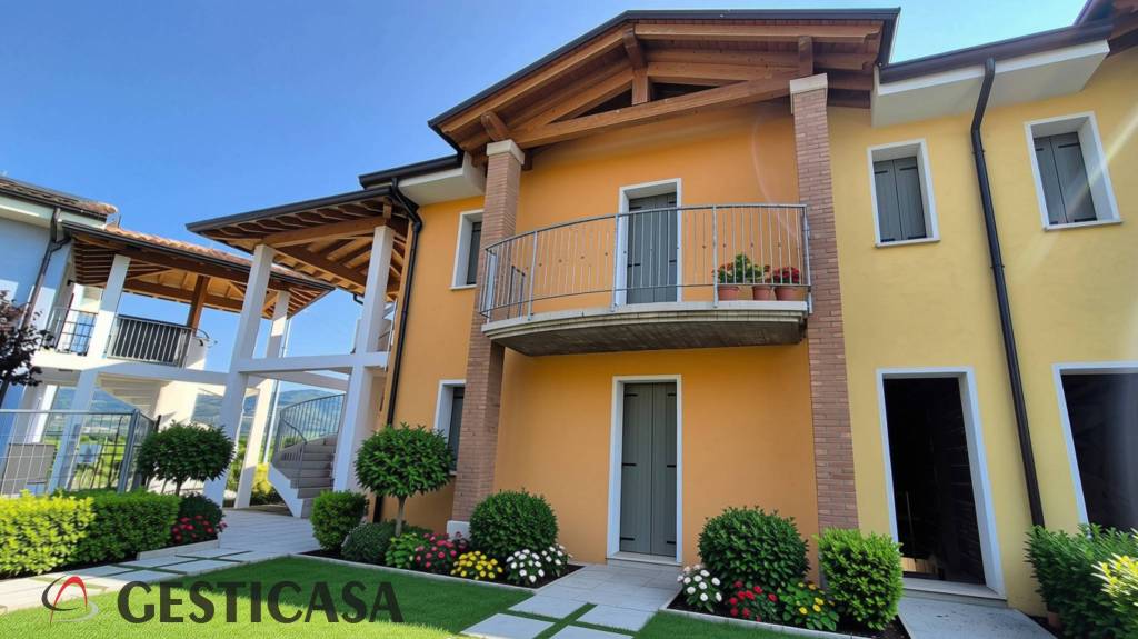 appartamento in vendita a Monteforte d'Alpone in zona Costalunga