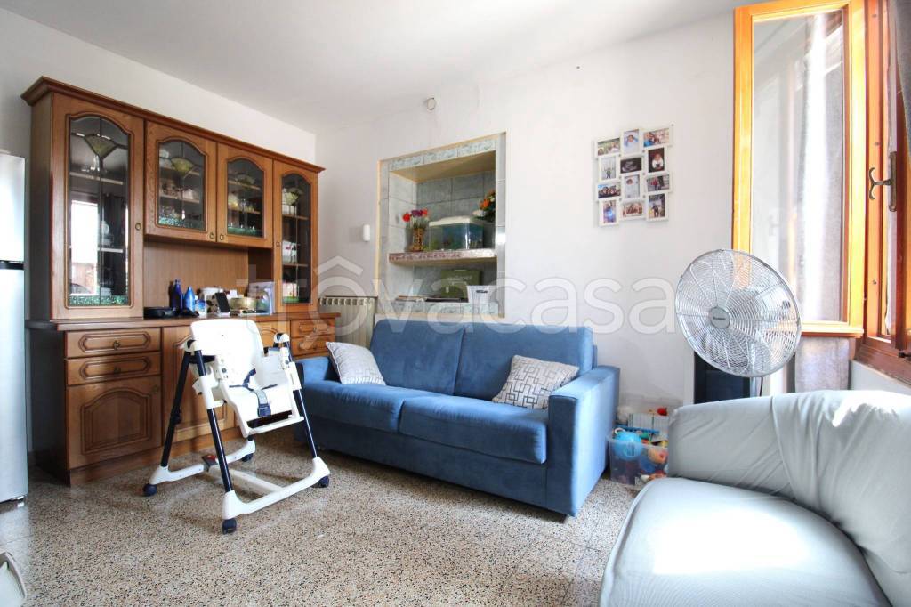 casa indipendente in vendita a Monteforte d'Alpone in zona Costalunga