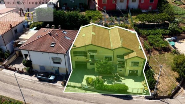 casa indipendente in vendita a Monteforte d'Alpone in zona Costalunga