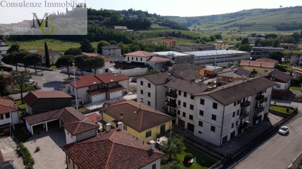 casa indipendente in vendita a Monteforte d'Alpone