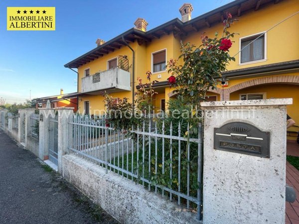 casa indipendente in vendita a Mozzecane in zona San Zeno