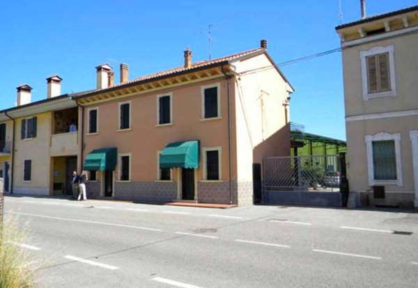 casa indipendente in vendita a Mozzecane in zona San Zeno