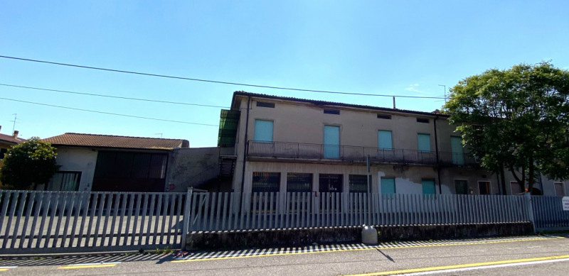 casa indipendente in vendita a Mozzecane in zona San Zeno