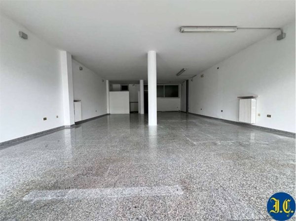 negozio in vendita a Mozzecane