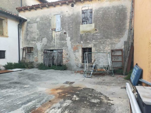 casa indipendente in vendita a Mozzecane