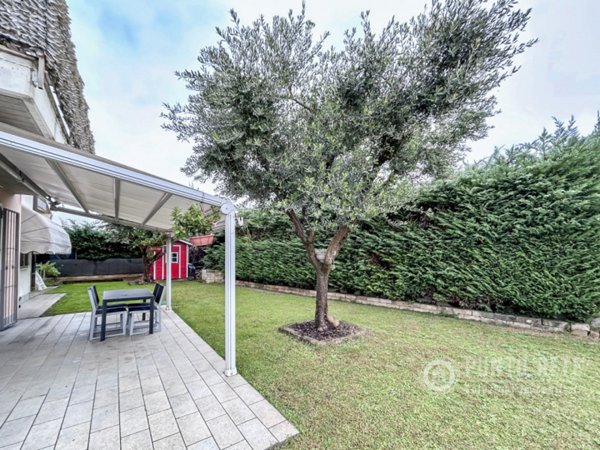 appartamento in vendita a Mozzecane in zona Grezzano