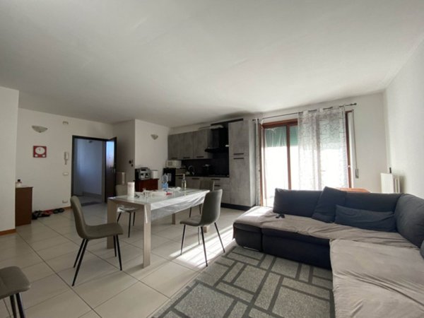 appartamento in vendita a Mozzecane in zona Quistello