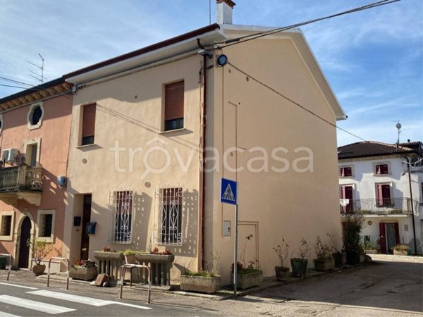 appartamento in vendita a Mozzecane in zona Tormine