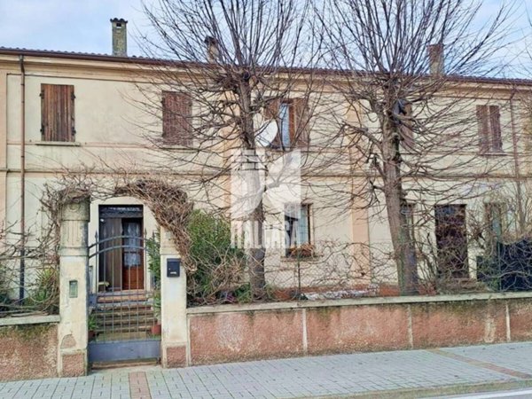 intera palazzina in vendita a Mozzecane