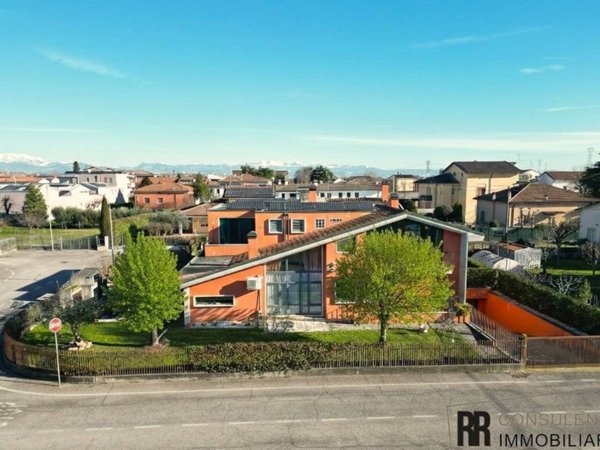 casa indipendente in vendita a Mozzecane