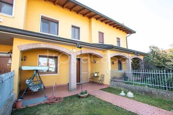 casa indipendente in vendita a Mozzecane in zona San Zeno