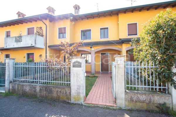 casa indipendente in vendita a Mozzecane in zona San Zeno