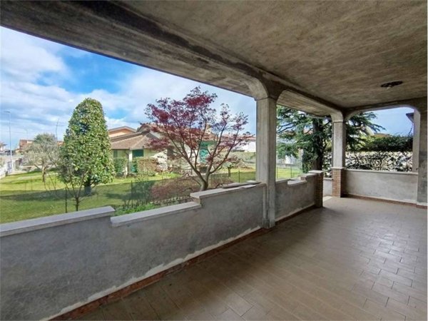 casa indipendente in vendita a Mozzecane in zona Grezzano