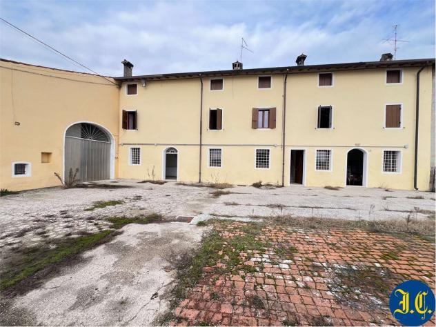 casa indipendente in vendita a Mozzecane