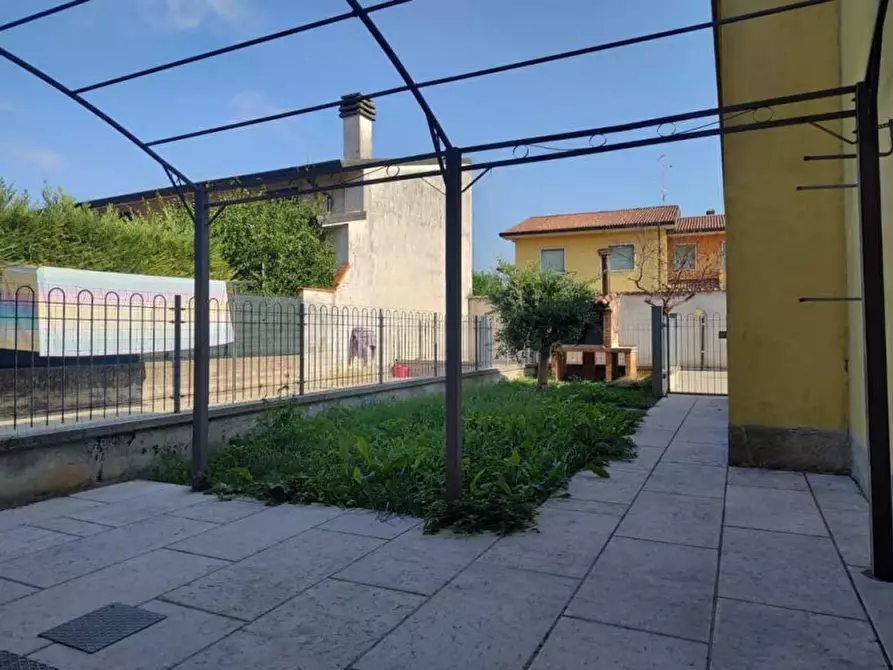 casa indipendente in vendita a Mozzecane in zona Quistello