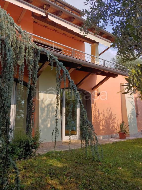 casa indipendente in vendita a Negrar di Valpolicella