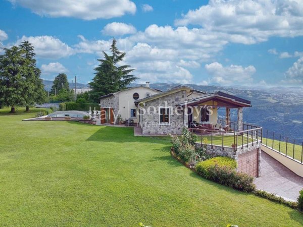 casa indipendente in vendita a Negrar di Valpolicella